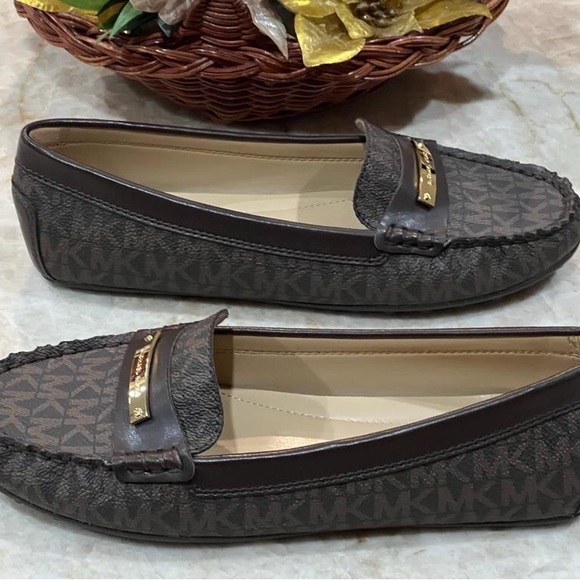 Michael by Michael Kors Everett Leather Loafers for Women. NEW - Picture 3 of 8